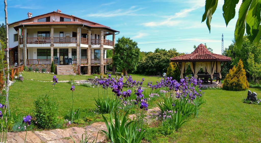 Park Hotel Djevana Gorna Oryakhovitsa Exterior photo