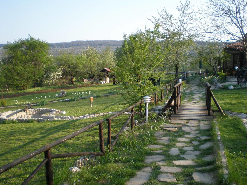 Park Hotel Djevana Gorna Oryakhovitsa Exterior photo