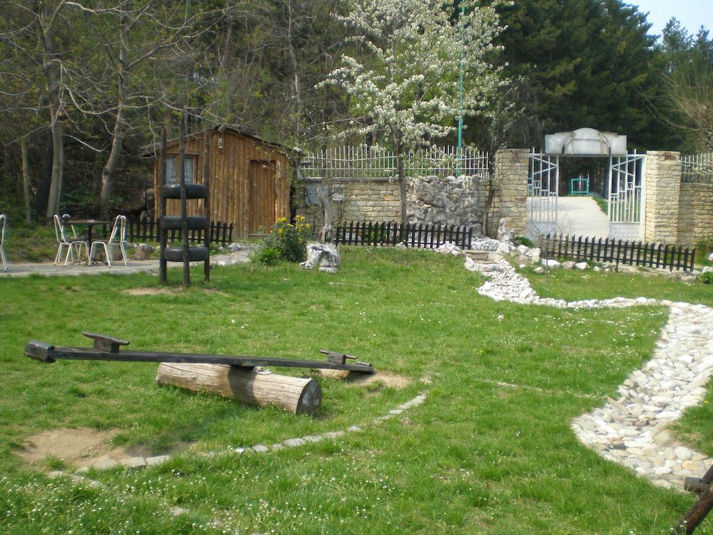 Park Hotel Djevana Gorna Oryakhovitsa Exterior photo